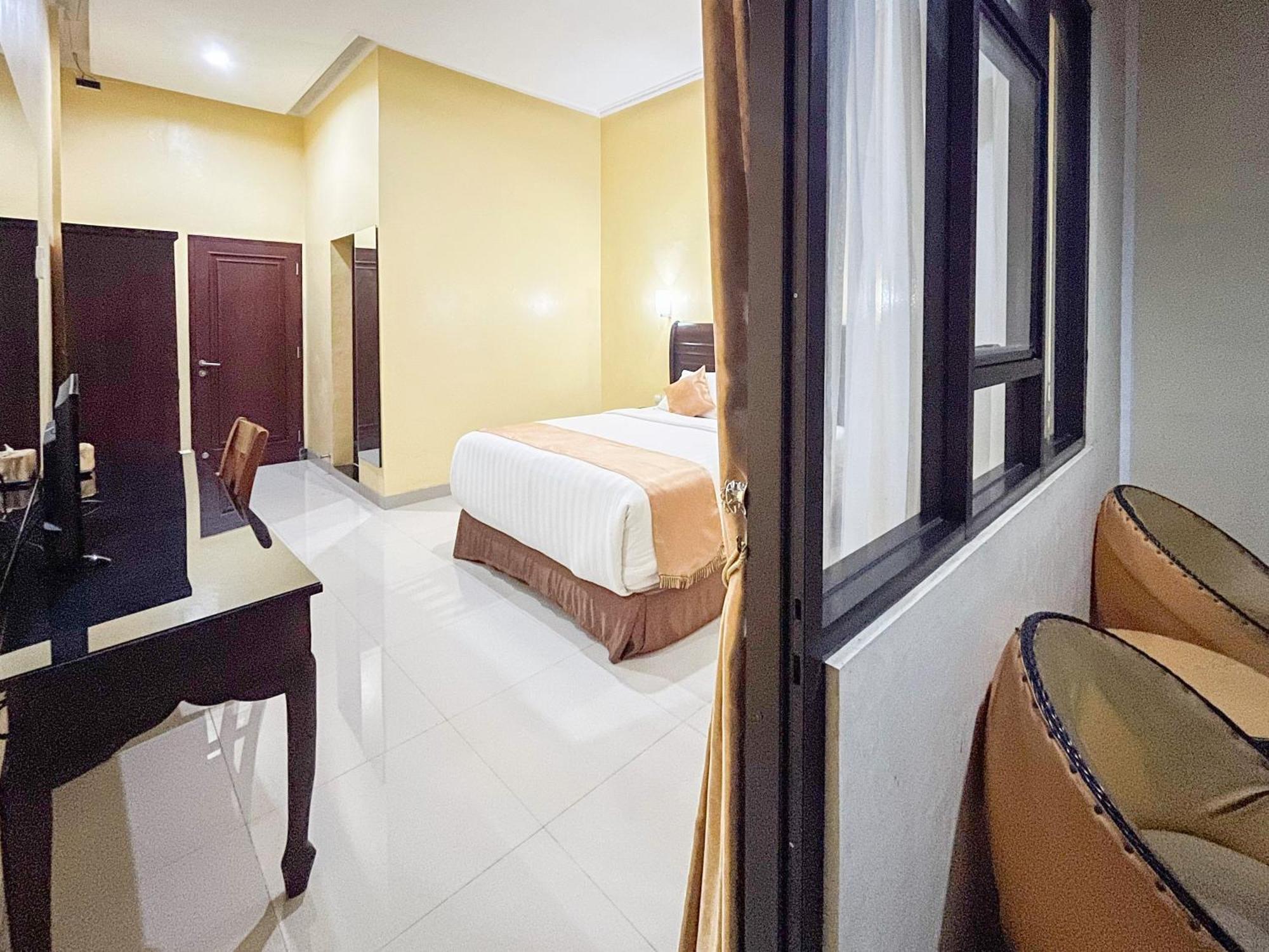 Kartika Hotel Syariah Pacitan Mitra Reddoorz Exteriér fotografie