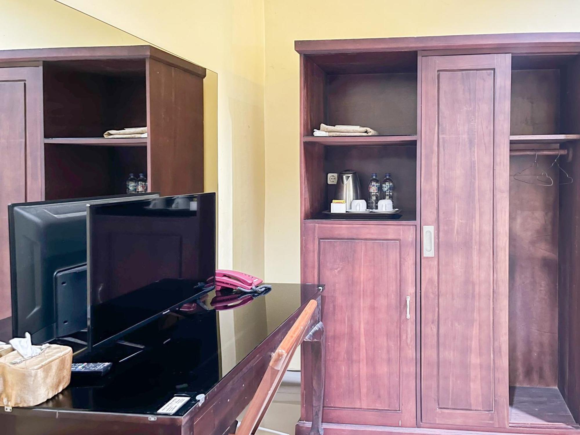 Kartika Hotel Syariah Pacitan Mitra Reddoorz Exteriér fotografie