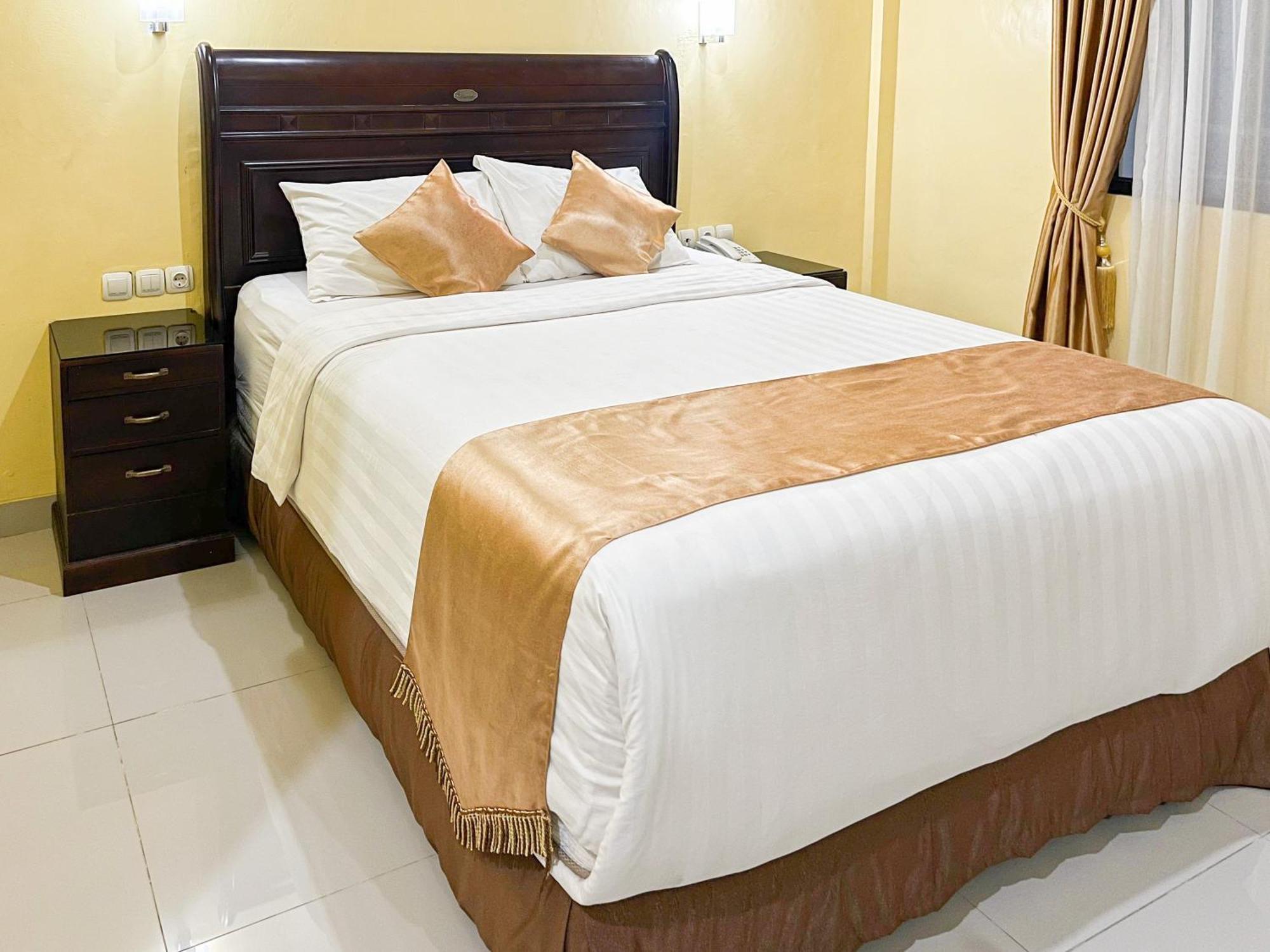 Kartika Hotel Syariah Pacitan Mitra Reddoorz Exteriér fotografie