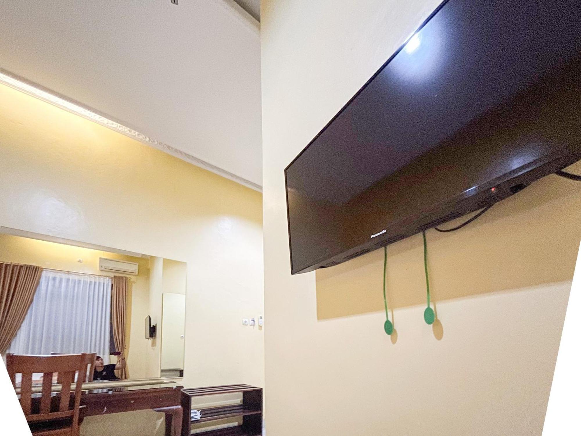 Kartika Hotel Syariah Pacitan Mitra Reddoorz Exteriér fotografie