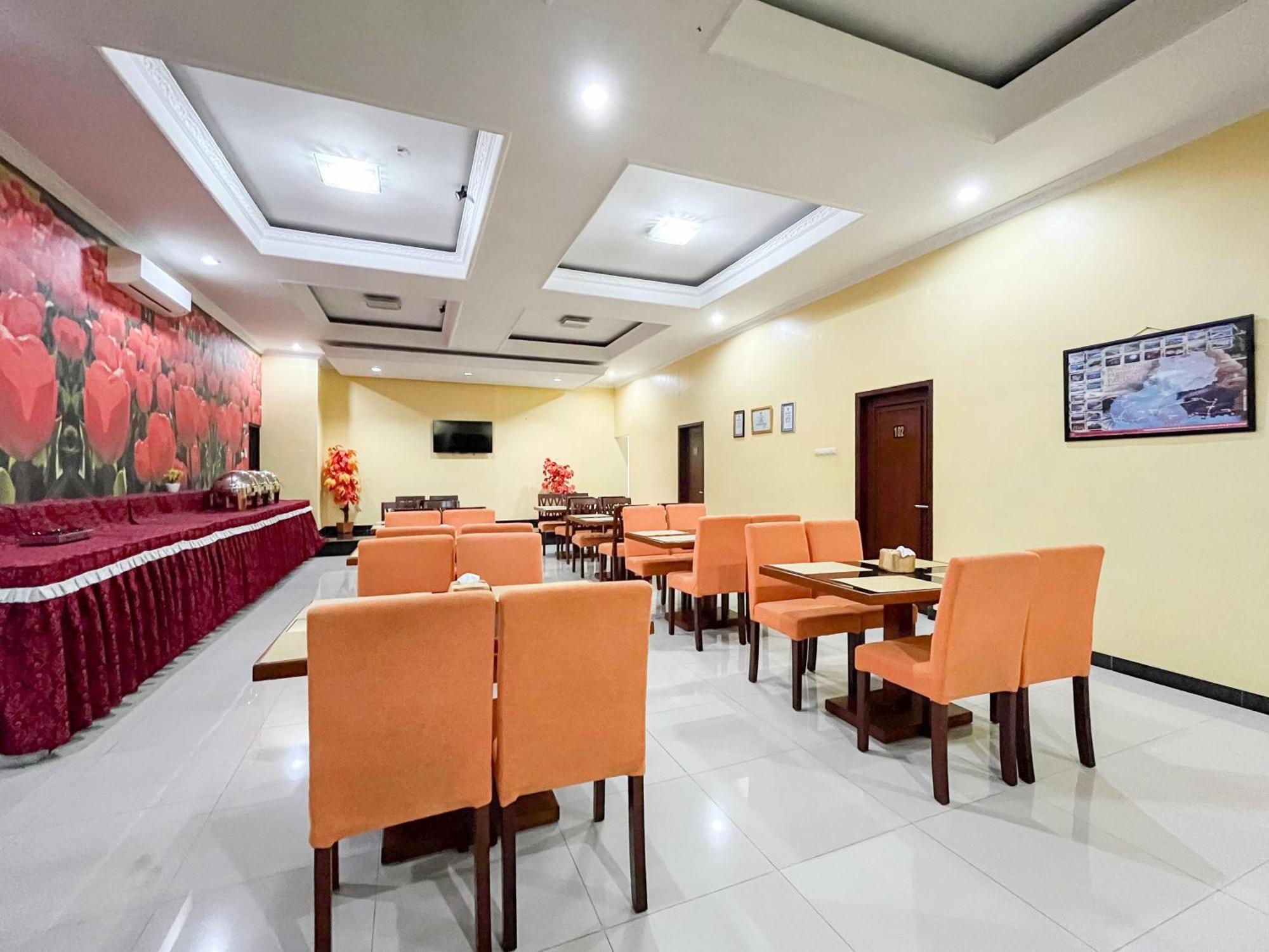 Kartika Hotel Syariah Pacitan Mitra Reddoorz Exteriér fotografie