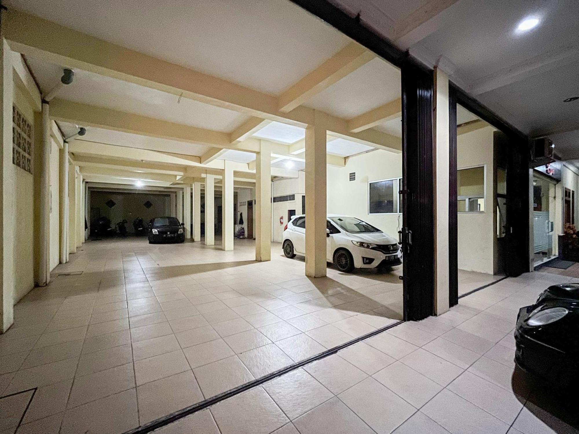 Kartika Hotel Syariah Pacitan Mitra Reddoorz Exteriér fotografie